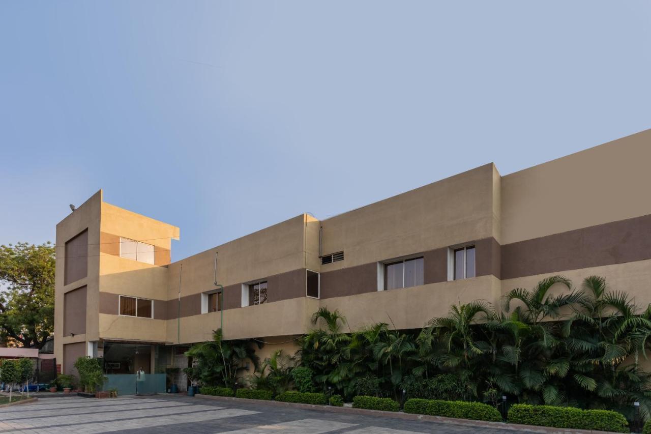 Oyo 75956 Hotel Grand Rourkela Luaran gambar